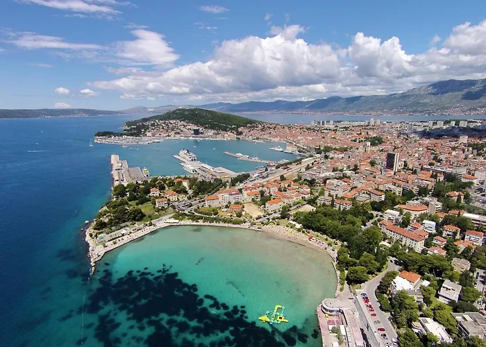 Apartamento With Parking Space - 22919 Split